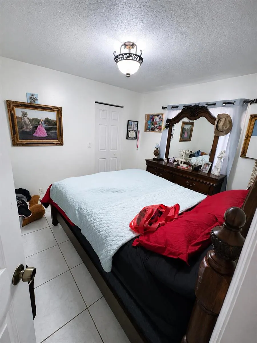 821 Hampton Road West Palm Beach, FL 33405