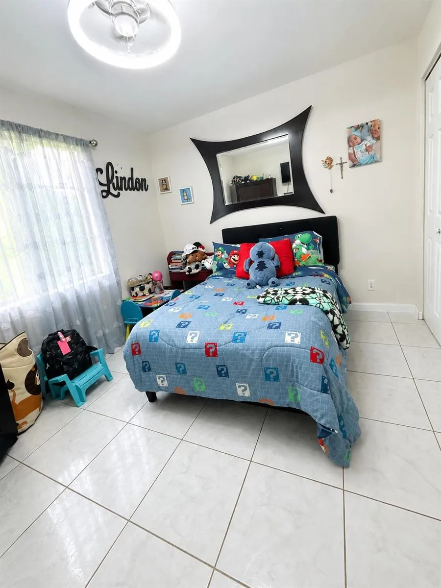 821 Hampton Road West Palm Beach, FL 33405