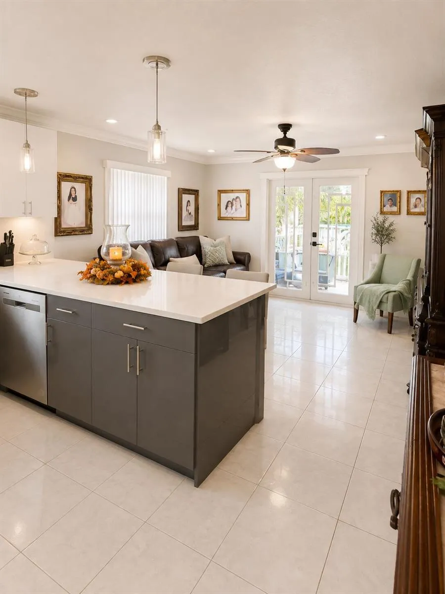 821 Hampton Road West Palm Beach, FL 33405