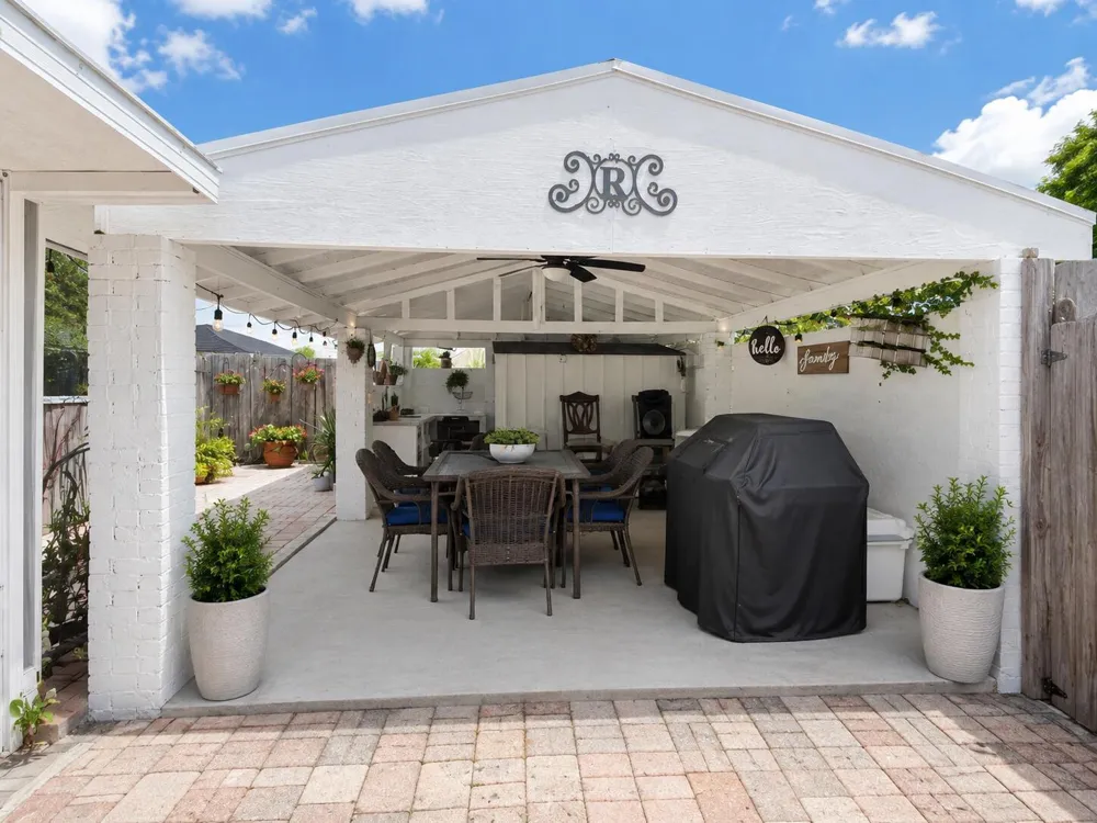 821 Hampton Road West Palm Beach, FL 33405