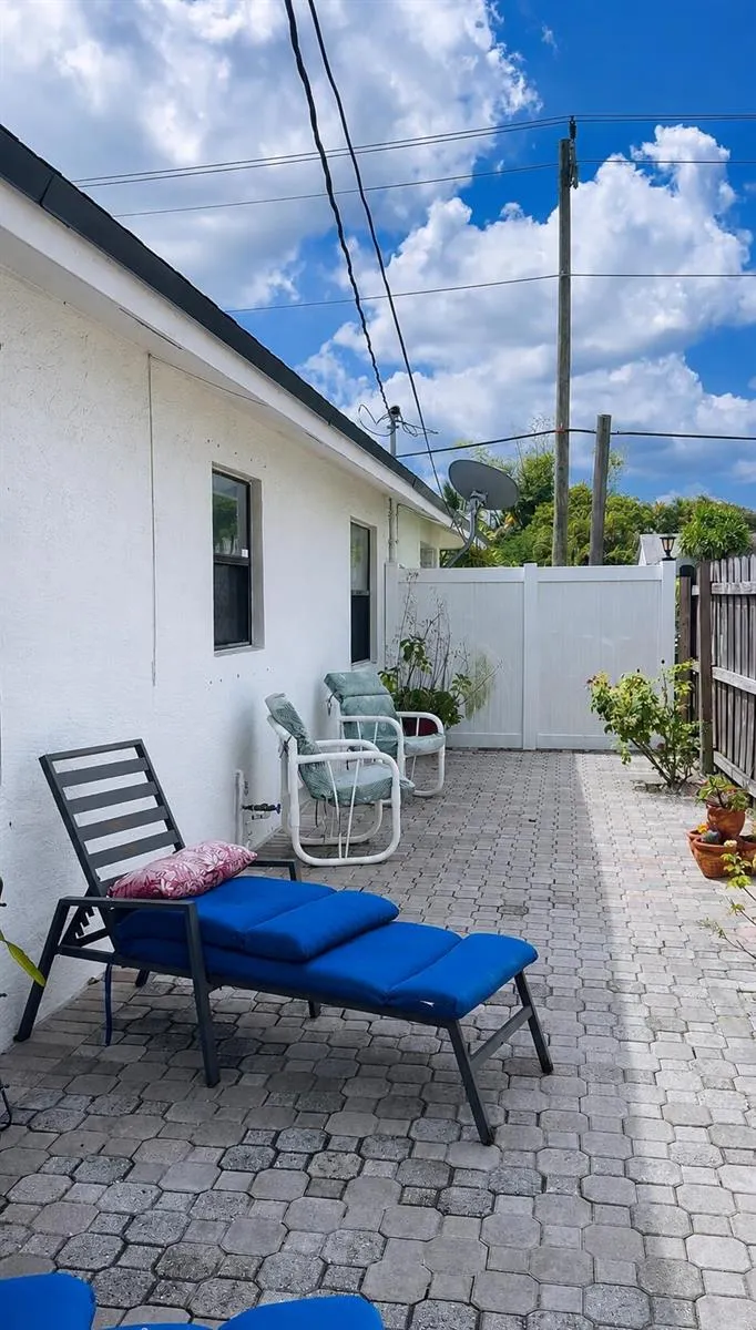 821 Hampton Road West Palm Beach, FL 33405