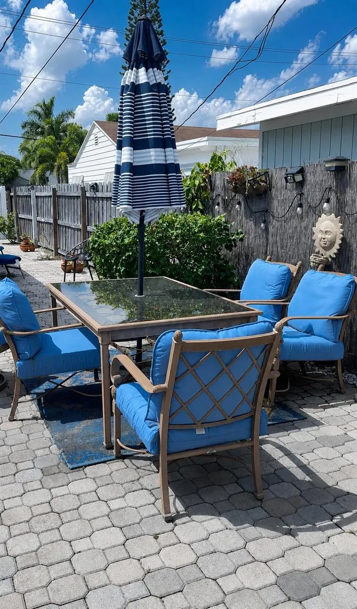 821 Hampton Road West Palm Beach, FL 33405