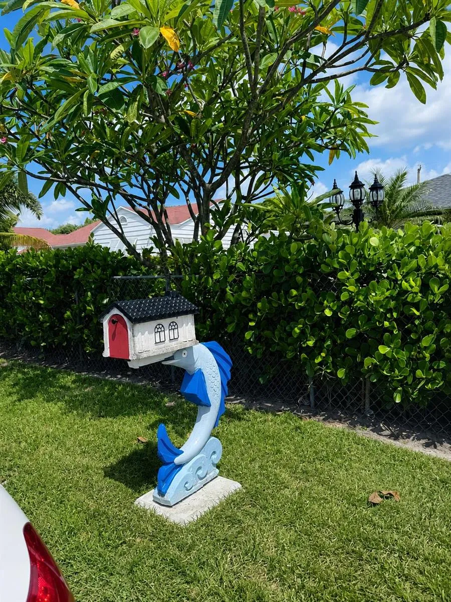 821 Hampton Road West Palm Beach, FL 33405