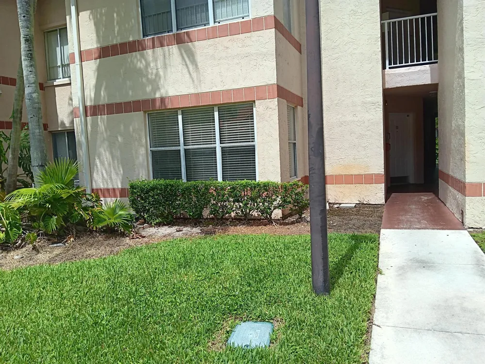 3440 PINEWALK DRIVE #515 Margate, FL 33063