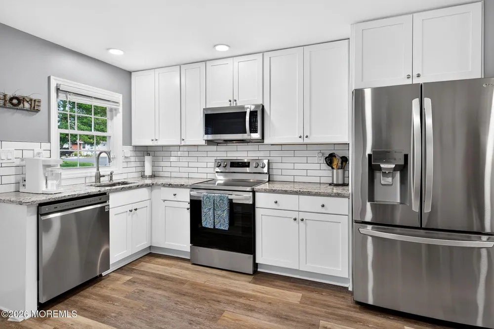 976 Aberdeen Drive Lakewood, NJ 08701