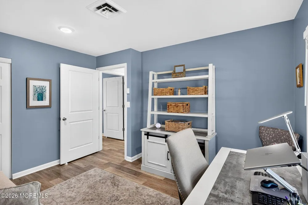 976 Aberdeen Drive Lakewood, NJ 08701