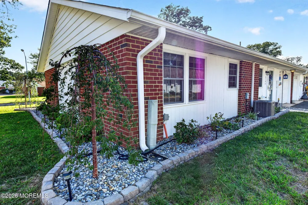 976 Aberdeen Drive Lakewood, NJ 08701
