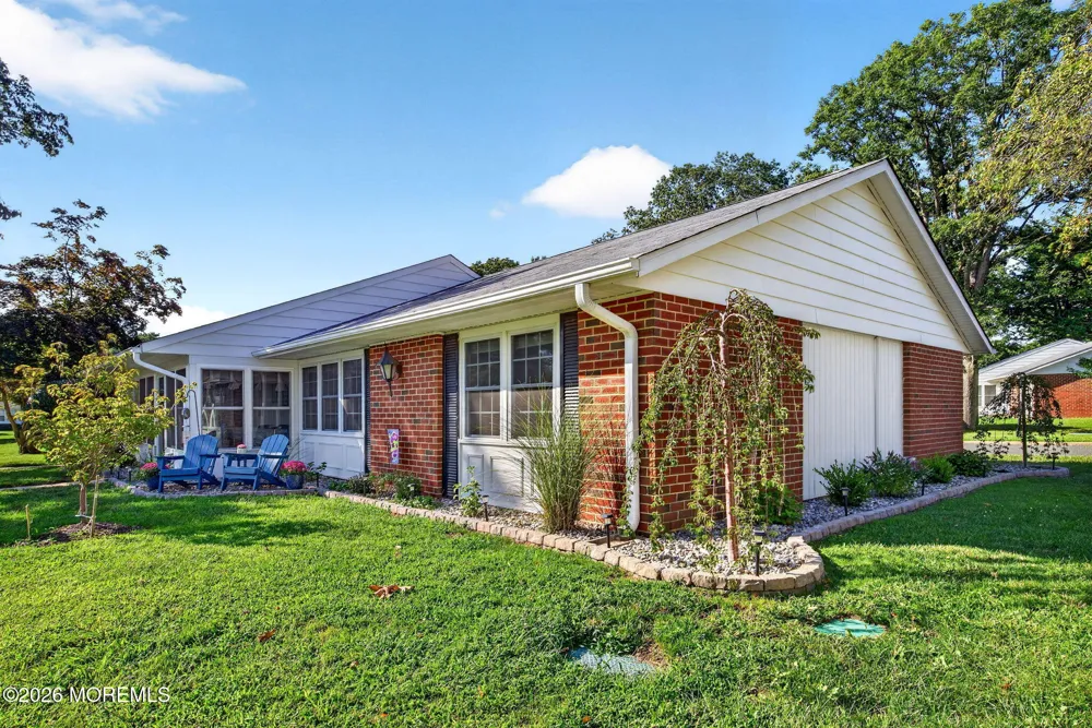 976 Aberdeen Drive Lakewood, NJ 08701