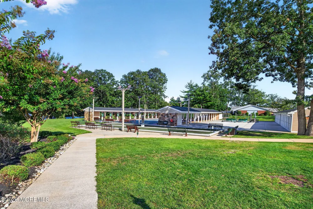 976 Aberdeen Drive Lakewood, NJ 08701