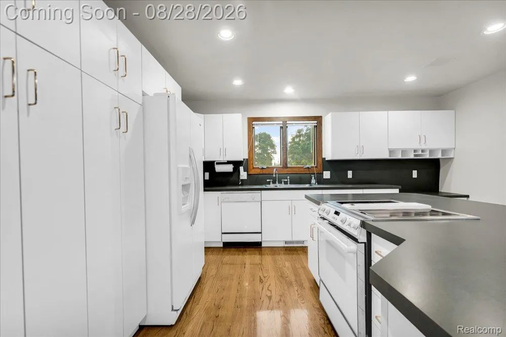 3080 Davisburg Road Rose Township, MI 48350