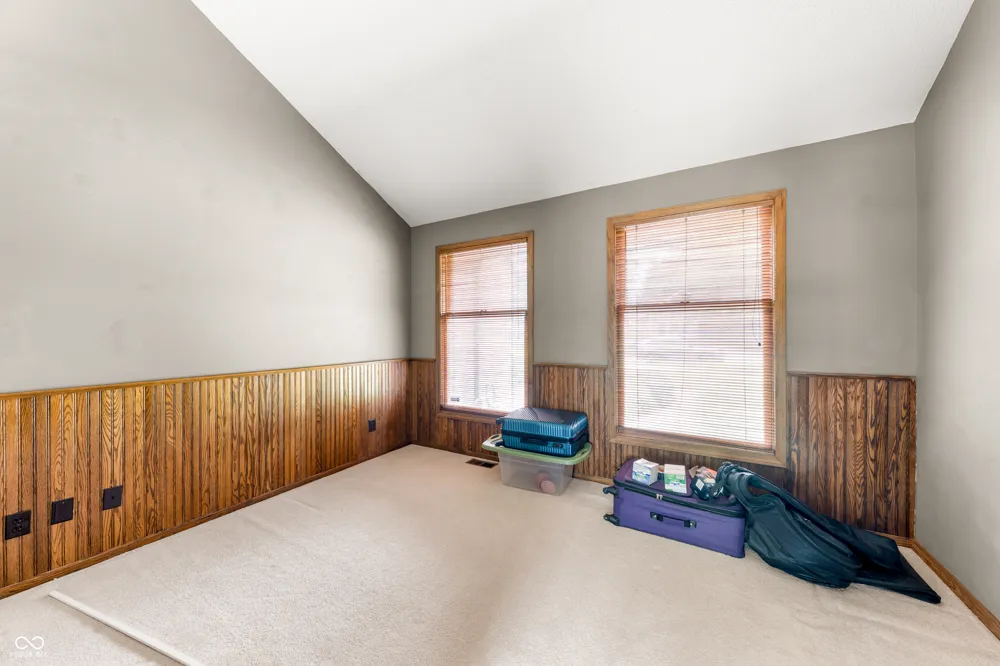 604 Mesa Road Muncie, IN 47304