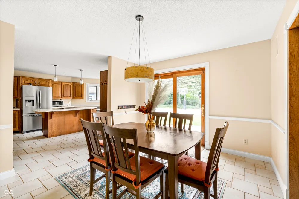604 Mesa Road Muncie, IN 47304