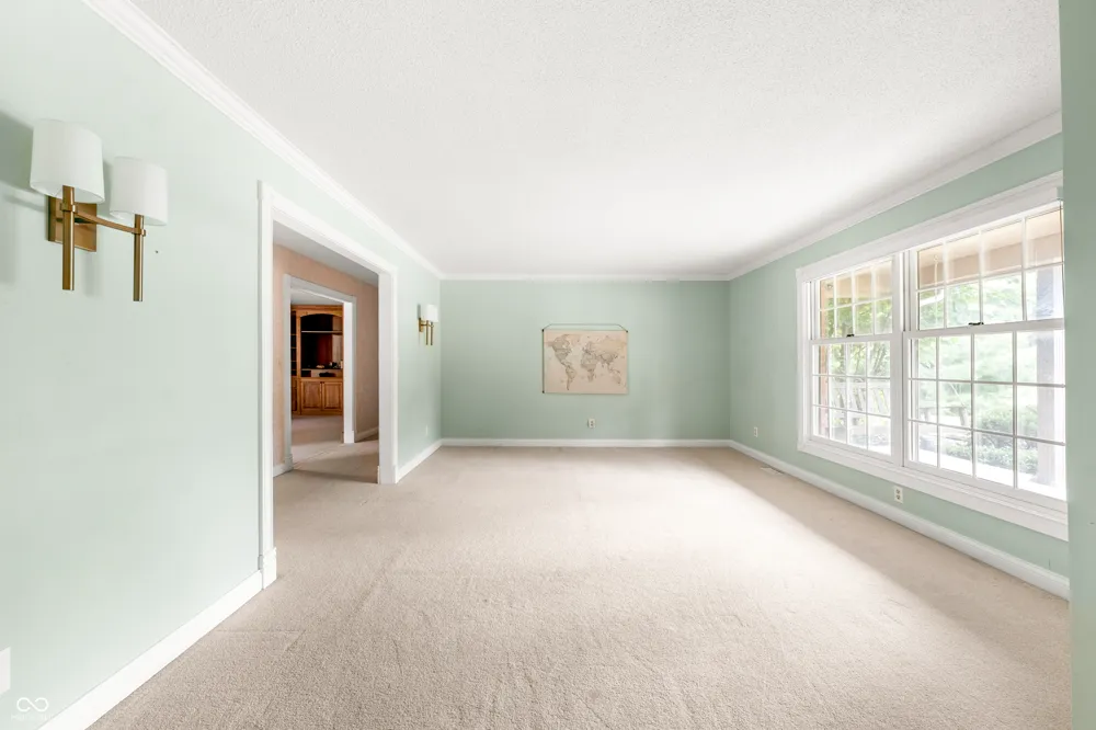 604 Mesa Road Muncie, IN 47304