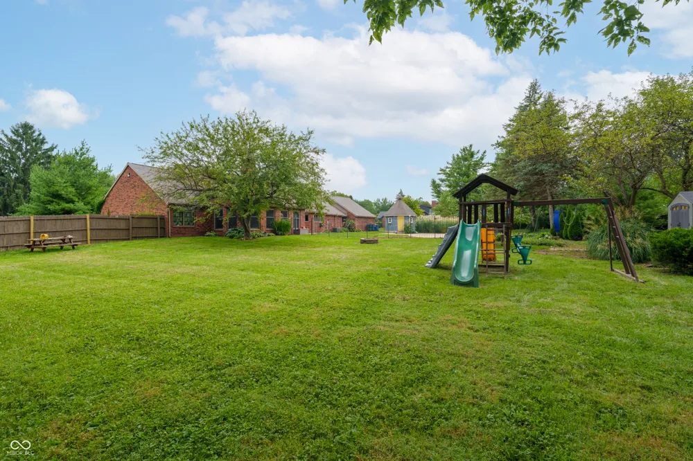 604 Mesa Road Muncie, IN 47304