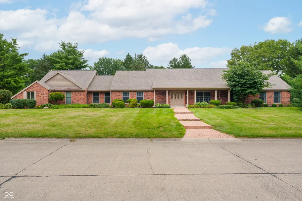 604 Mesa Road Muncie, IN 47304