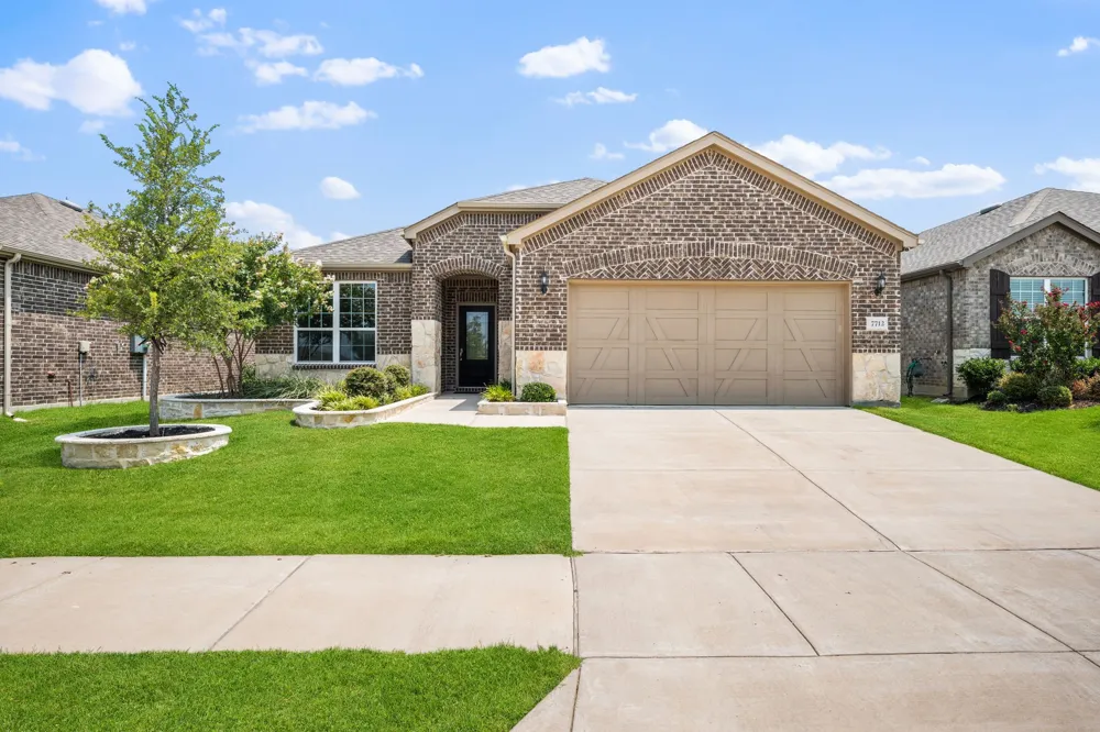 7712 Monument Drive Little Elm, TX 76227