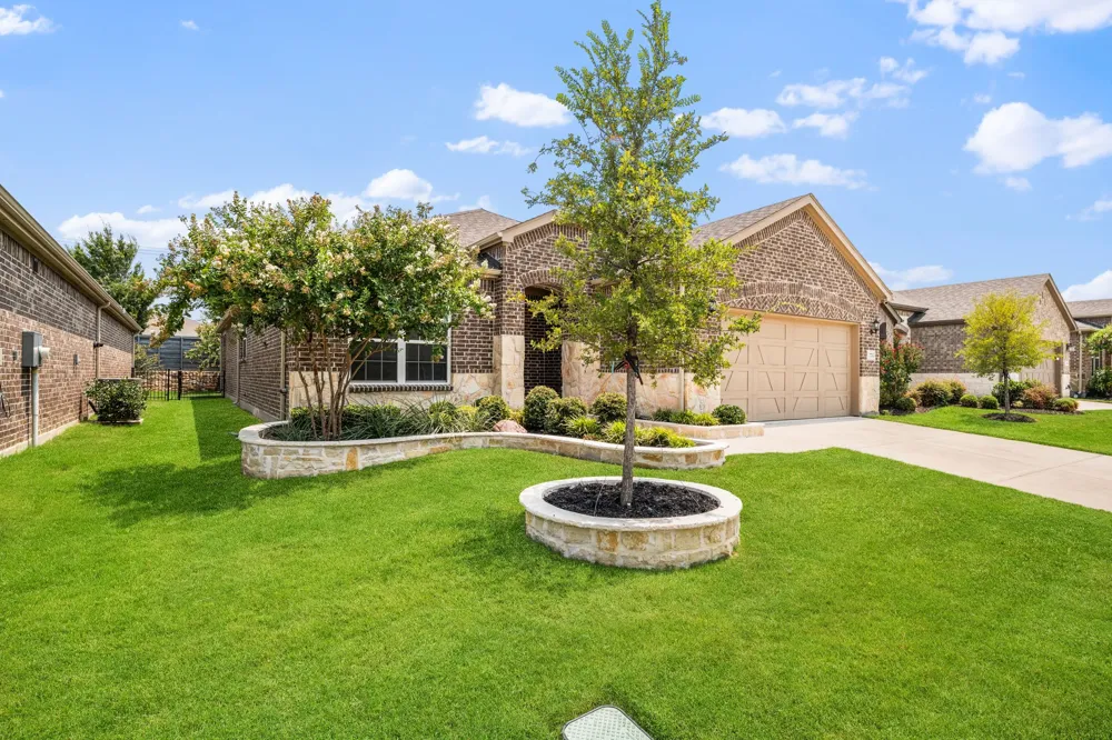 7712 Monument Drive Little Elm, TX 76227