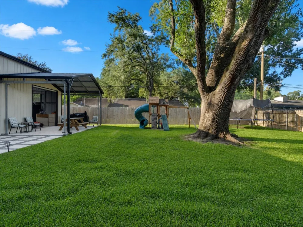 314 Coke Lane Alvin, TX 77511