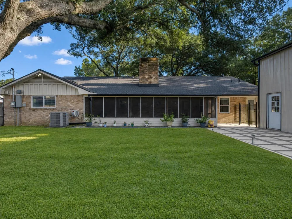314 Coke Lane Alvin, TX 77511