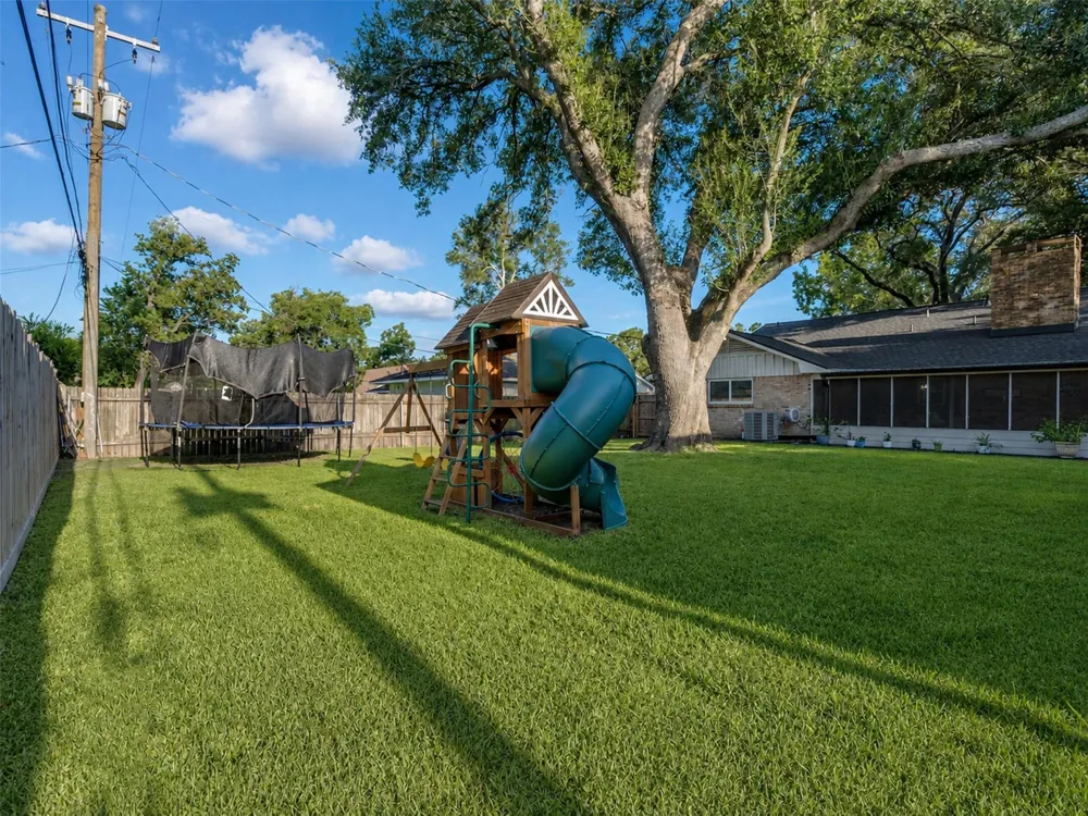 314 Coke Lane Alvin, TX 77511