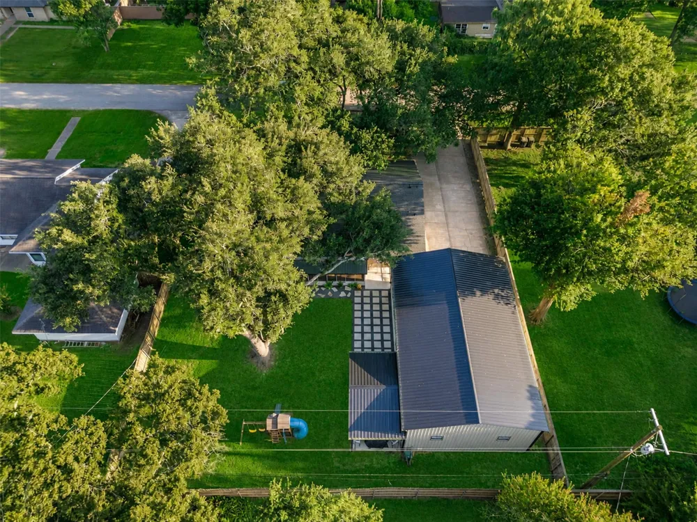 314 Coke Lane Alvin, TX 77511