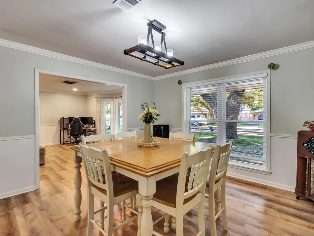 314 Coke Lane Alvin, TX 77511