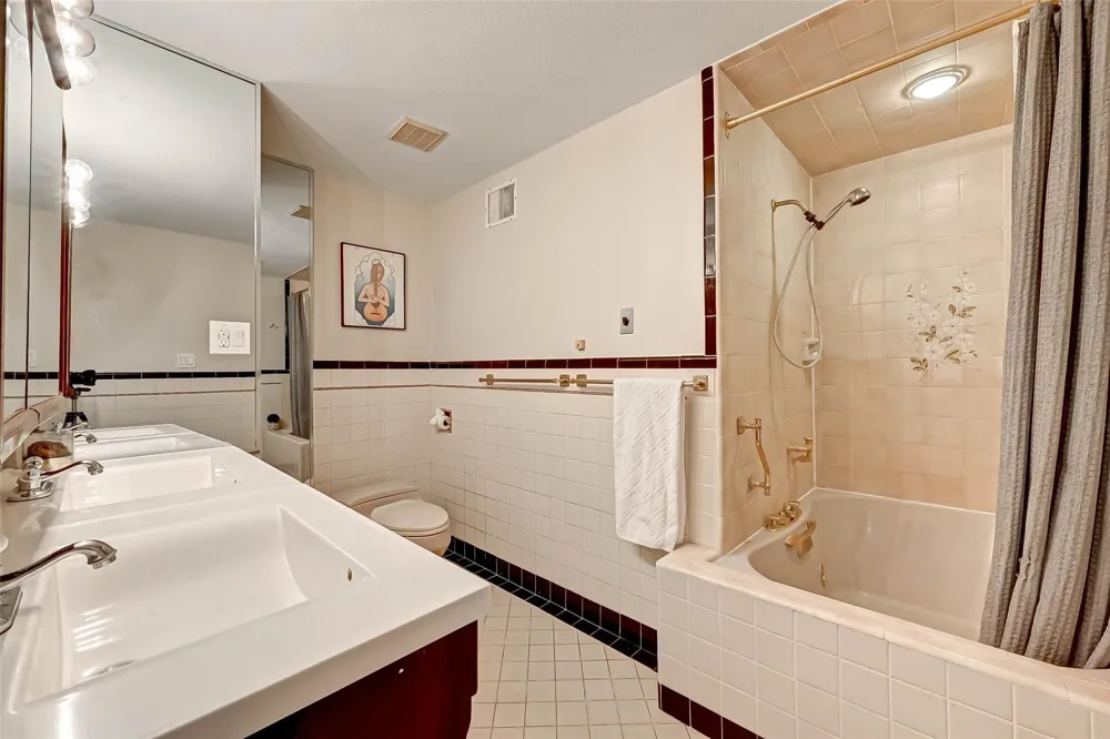 4628 Roseneath Drive Houston, TX 77021