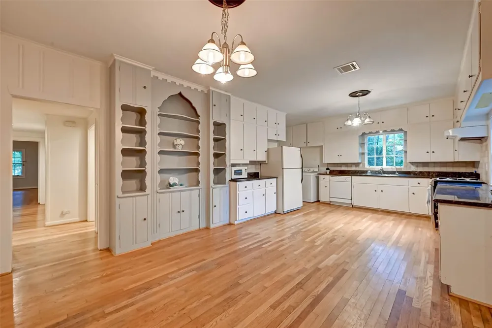 4628 Roseneath Drive Houston, TX 77021