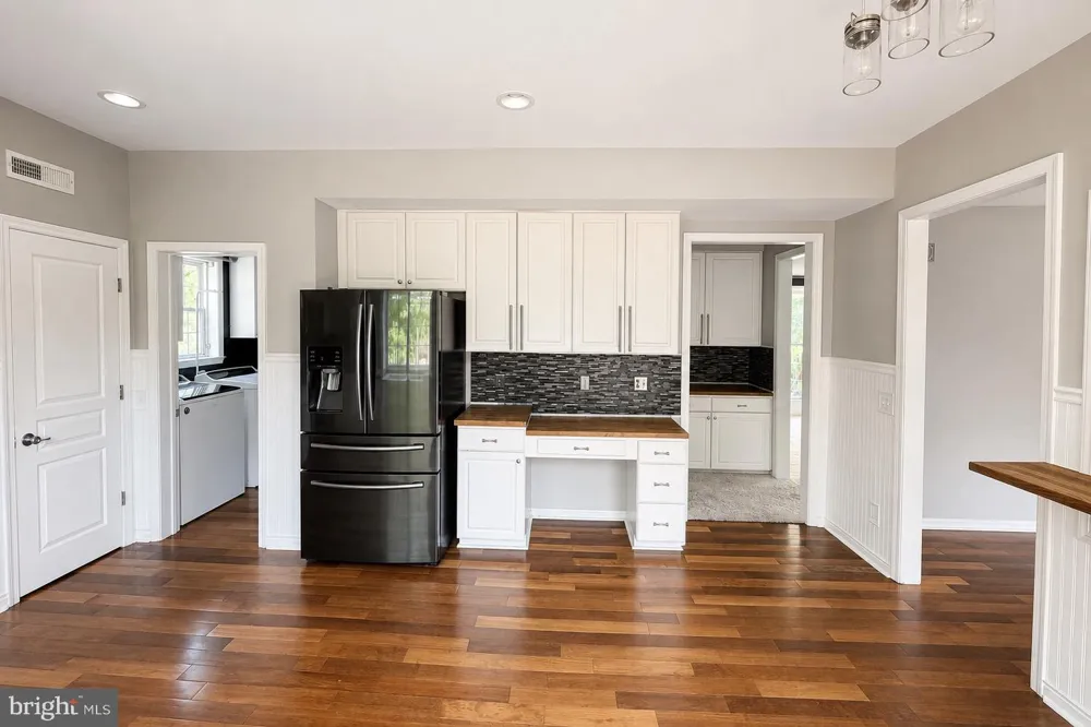 11 EASTWICK DRIVE Gibbsboro, NJ 08026