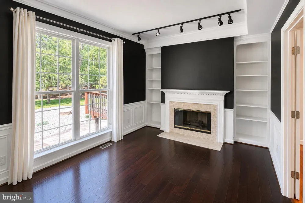 11 EASTWICK DRIVE Gibbsboro, NJ 08026