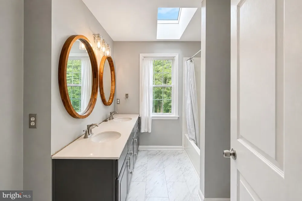 11 EASTWICK DRIVE Gibbsboro, NJ 08026