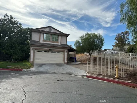 832 S Rexford