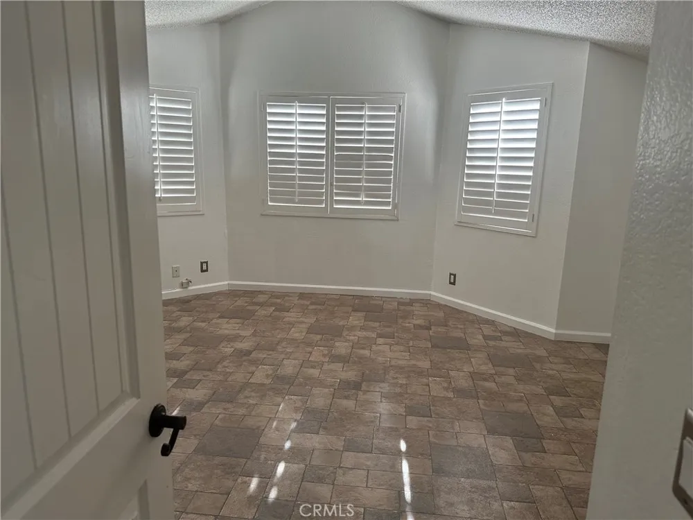 832 S Rexford Rialto, CA 92376