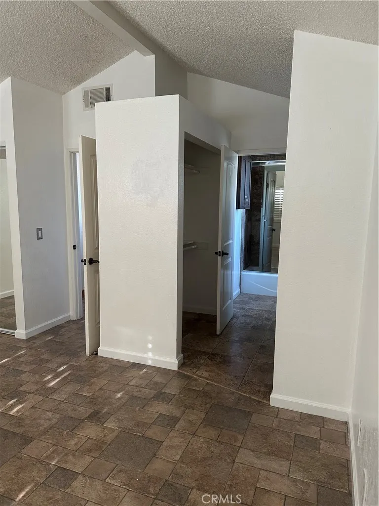 832 S Rexford Rialto, CA 92376