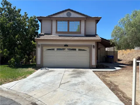 832 S Rexford