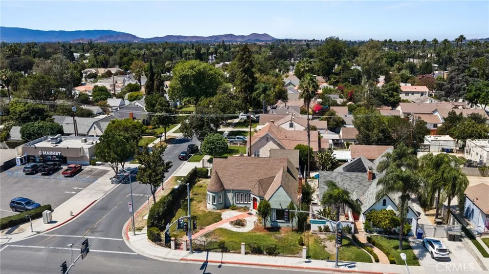 6395 Brockton Riverside, CA 92506