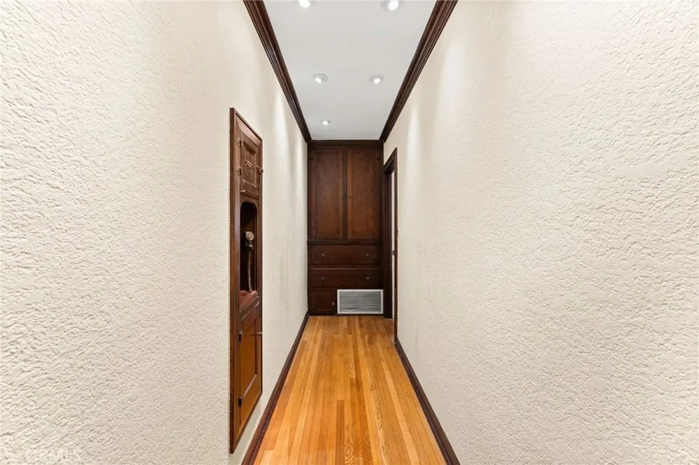 6395 Brockton Riverside, CA 92506