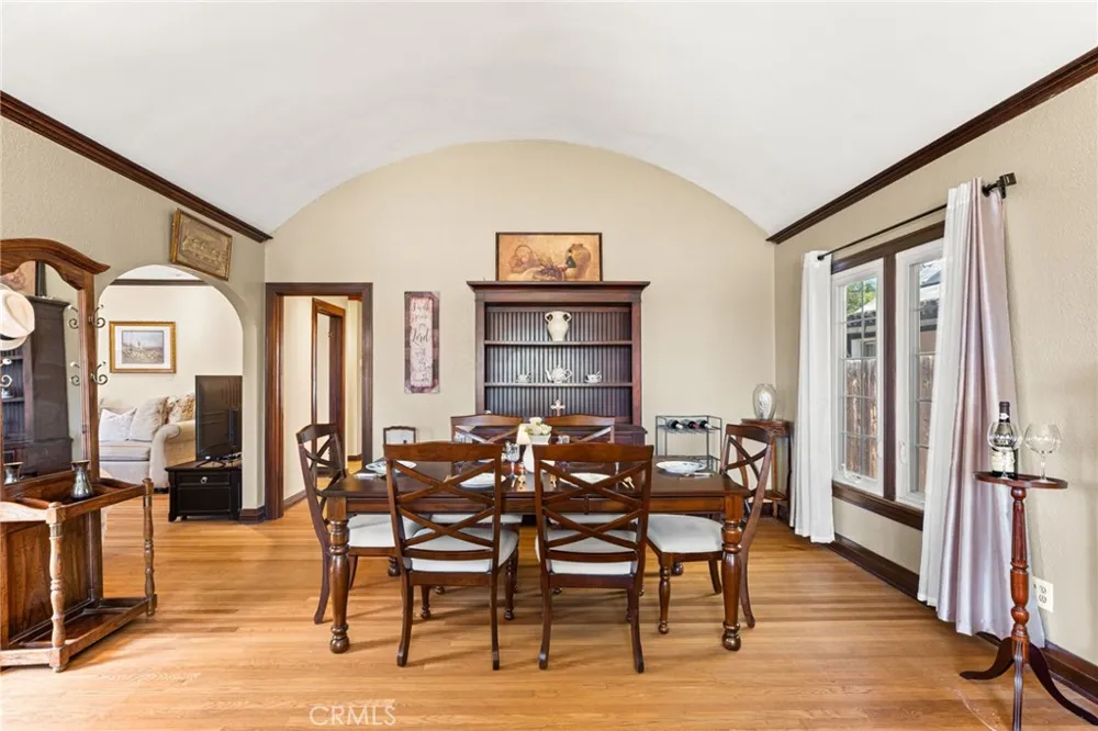 6395 Brockton Riverside, CA 92506