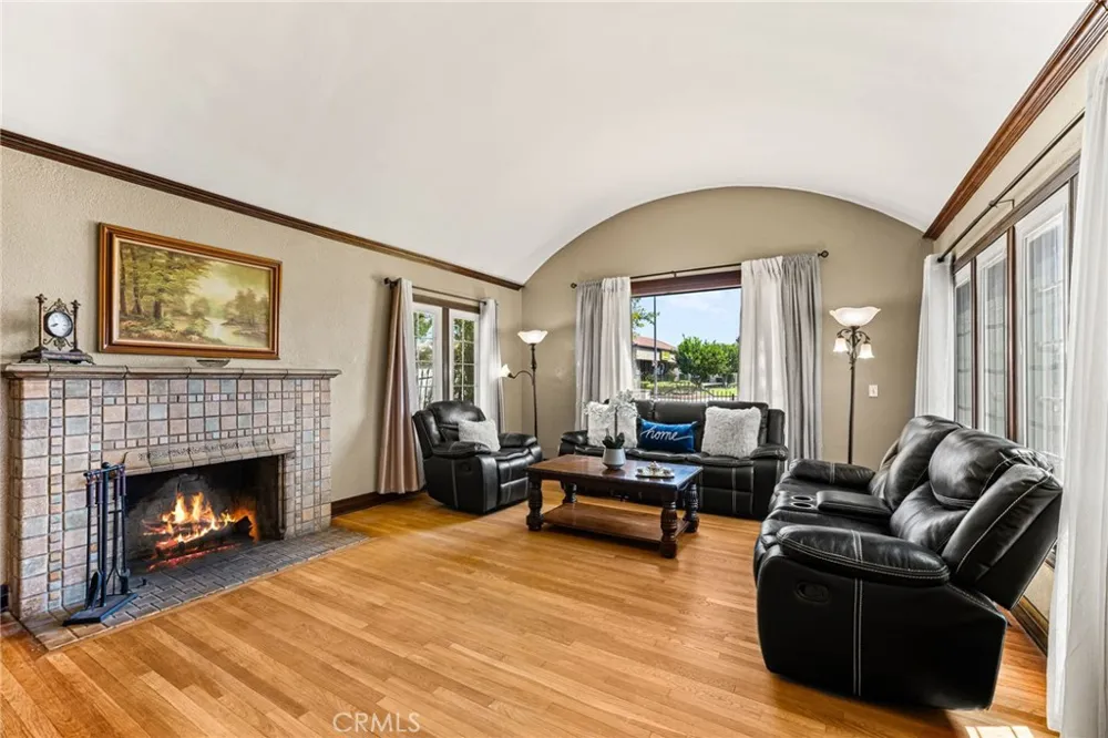 6395 Brockton Riverside, CA 92506