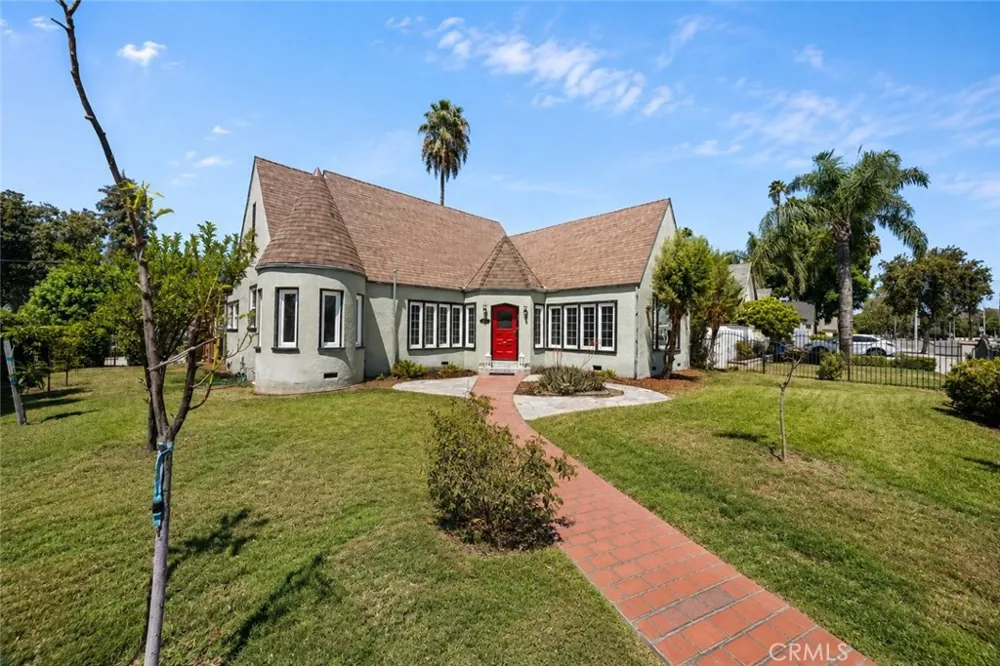 6395 Brockton Riverside, CA 92506