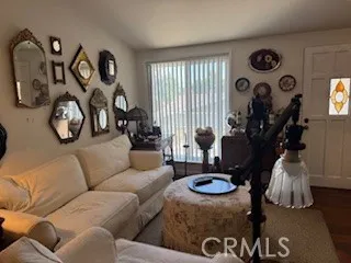 19162 Avenue Of The Oaks #B Newhall, CA 91321