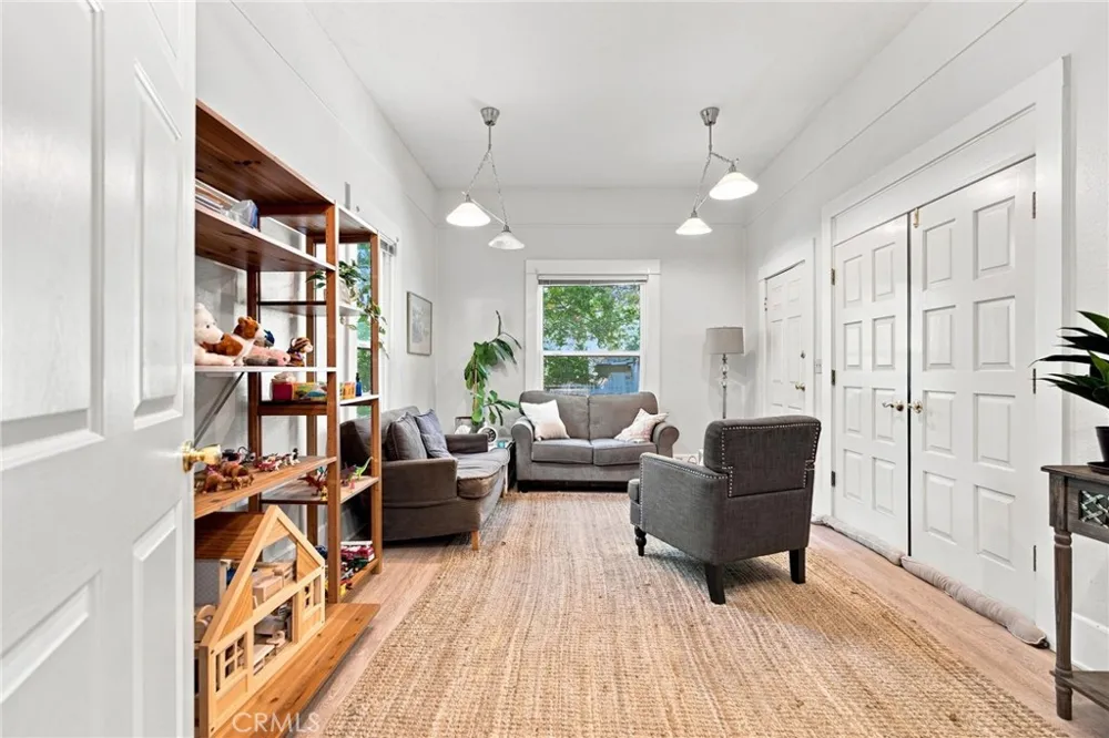 1361 Esplanade Chico, CA 95926