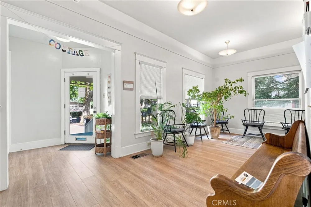 1361 Esplanade Chico, CA 95926