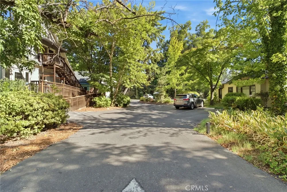 1361 Esplanade Chico, CA 95926