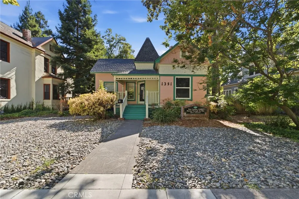 1361 Esplanade Chico, CA 95926