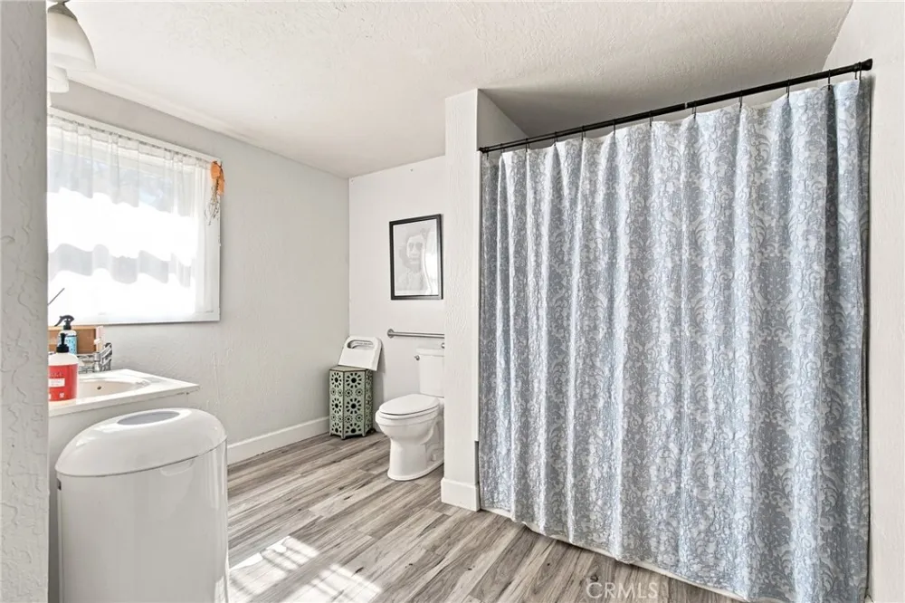 1361 Esplanade Chico, CA 95926