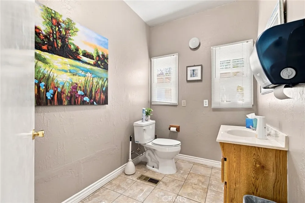 1361 Esplanade Chico, CA 95926
