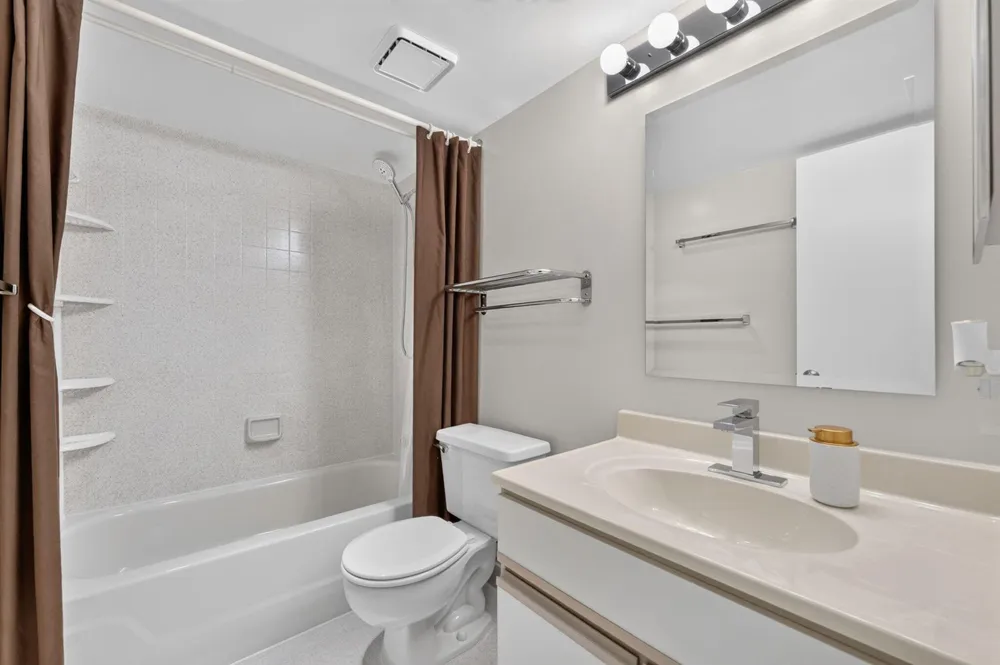 1648 CORAL AVENUE North Lauderdale, FL 33068