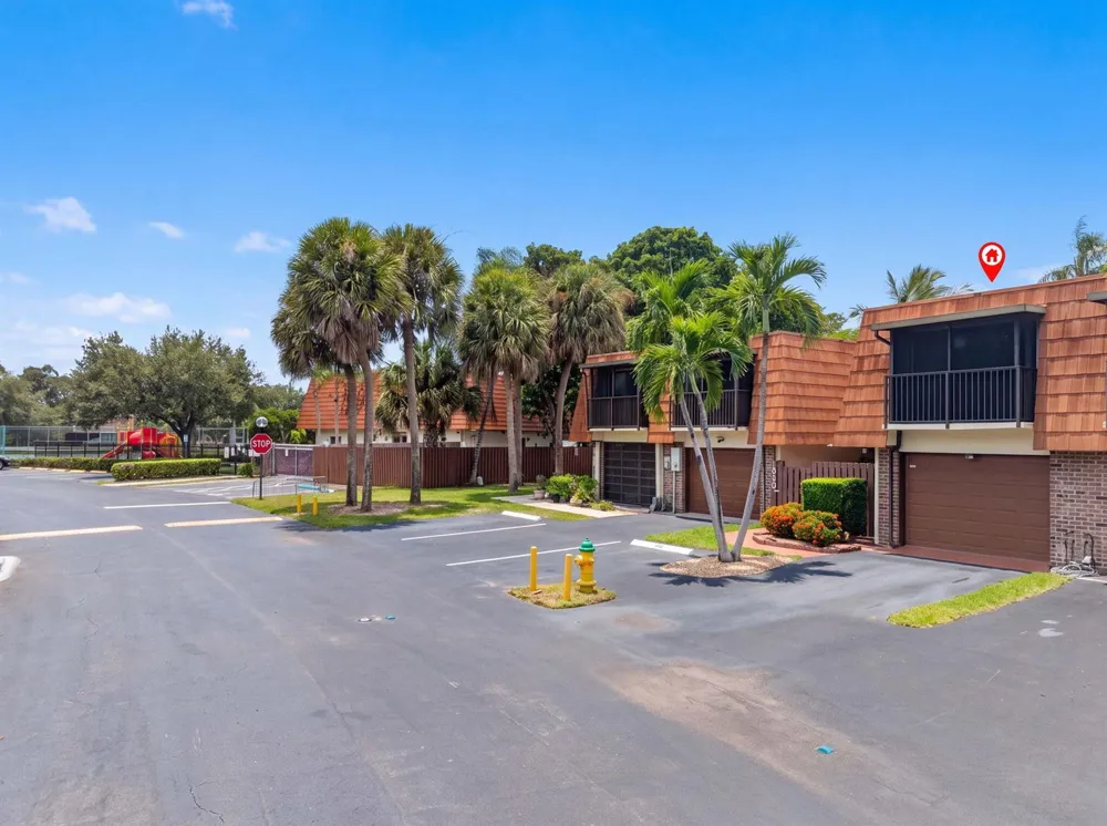 1648 CORAL AVENUE North Lauderdale, FL 33068