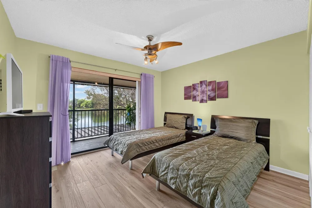 1648 CORAL AVENUE North Lauderdale, FL 33068